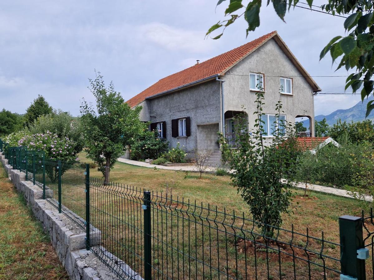 Apartman Lana Kijevo 外观 照片