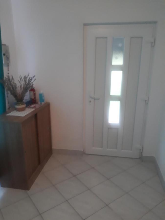 Apartman Lana Kijevo 外观 照片