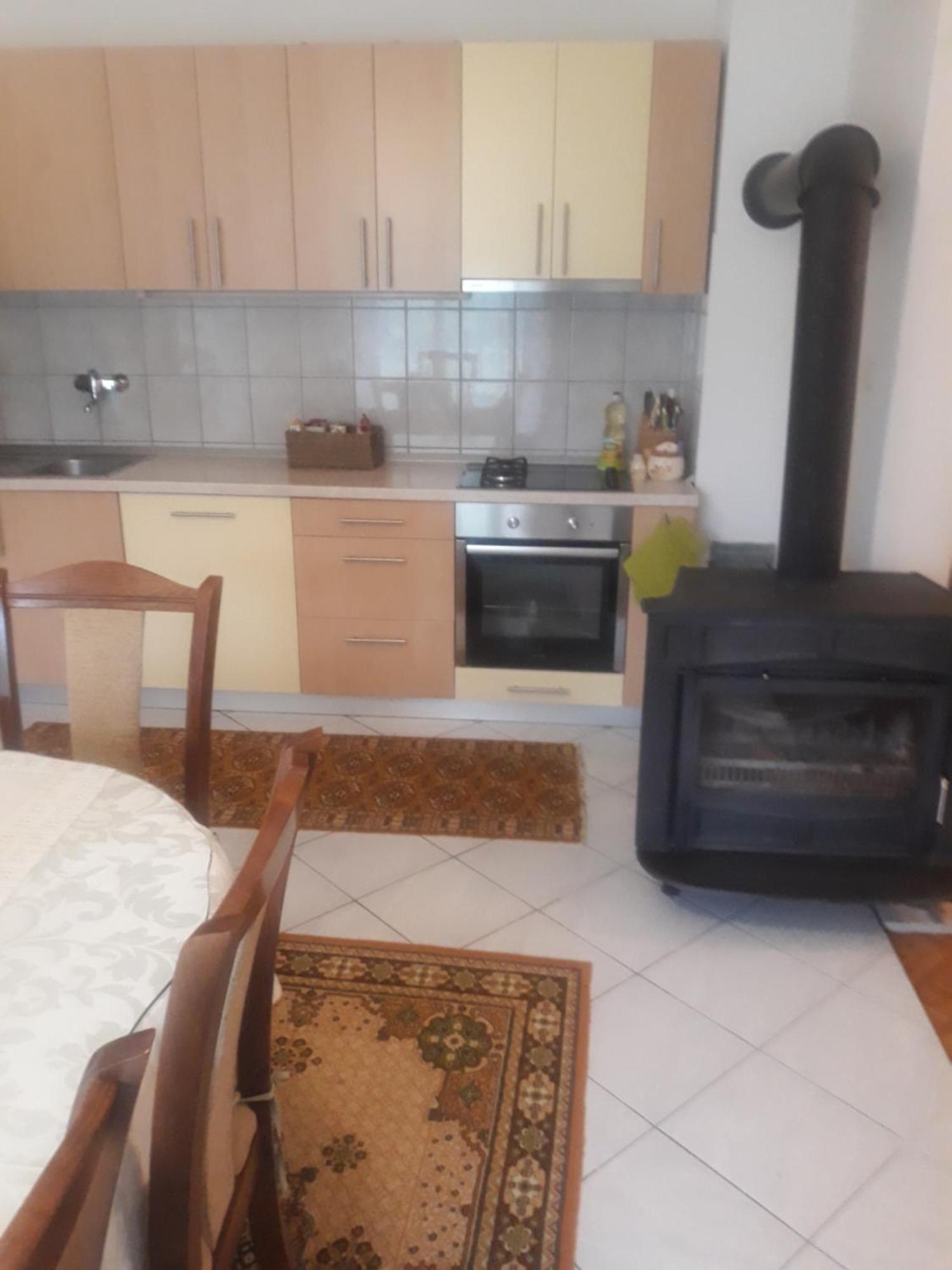 Apartman Lana Kijevo 外观 照片